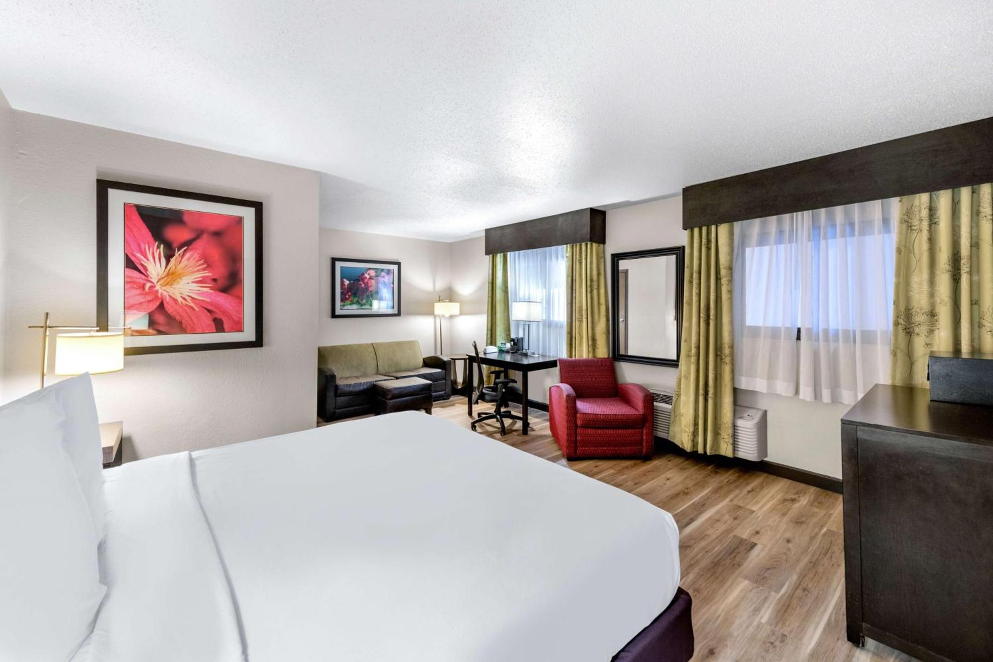 Americas Best Value Inn Marquette Exterior foto