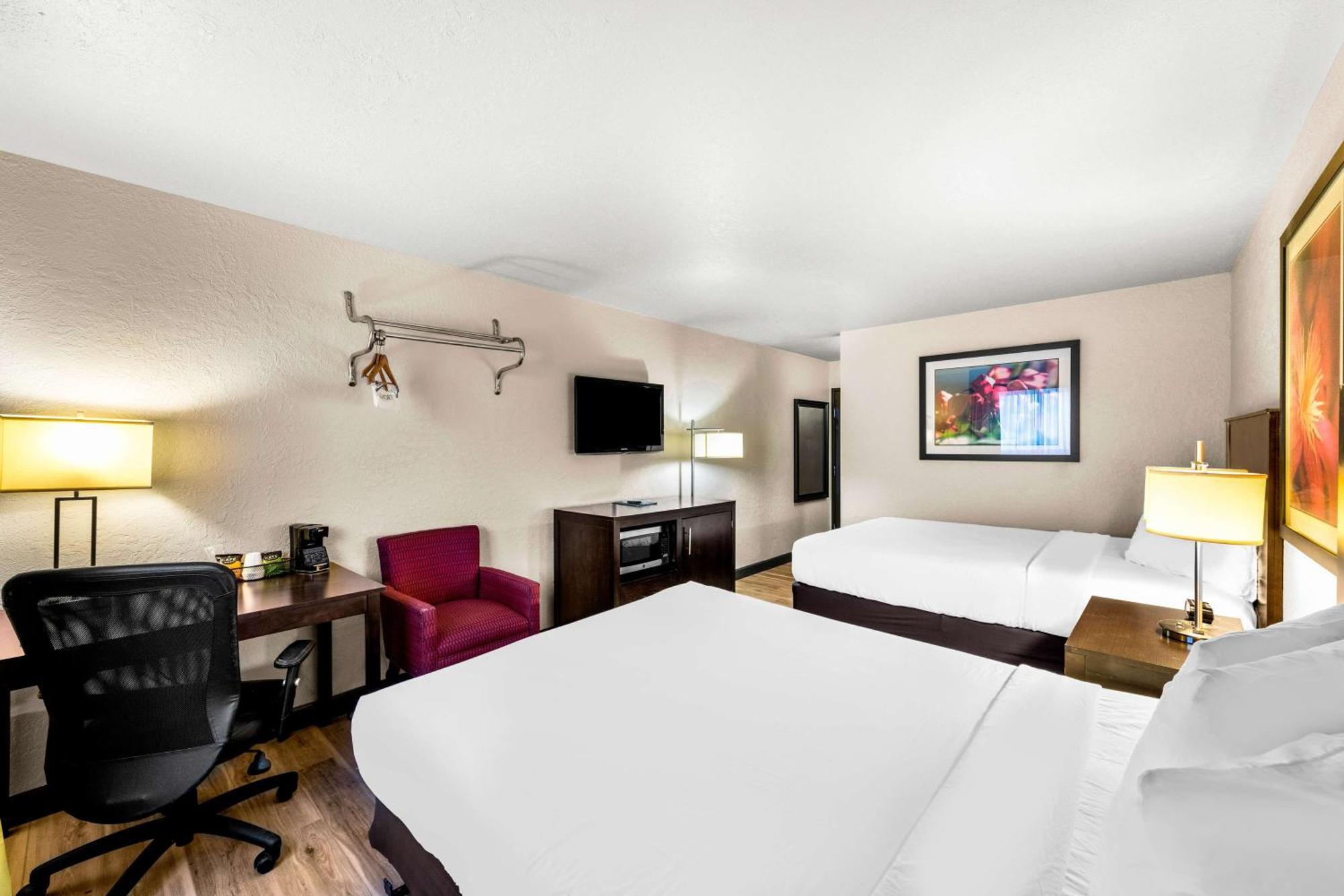 Americas Best Value Inn Marquette Exterior foto
